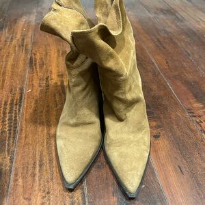 Zara Tan Suede Boots